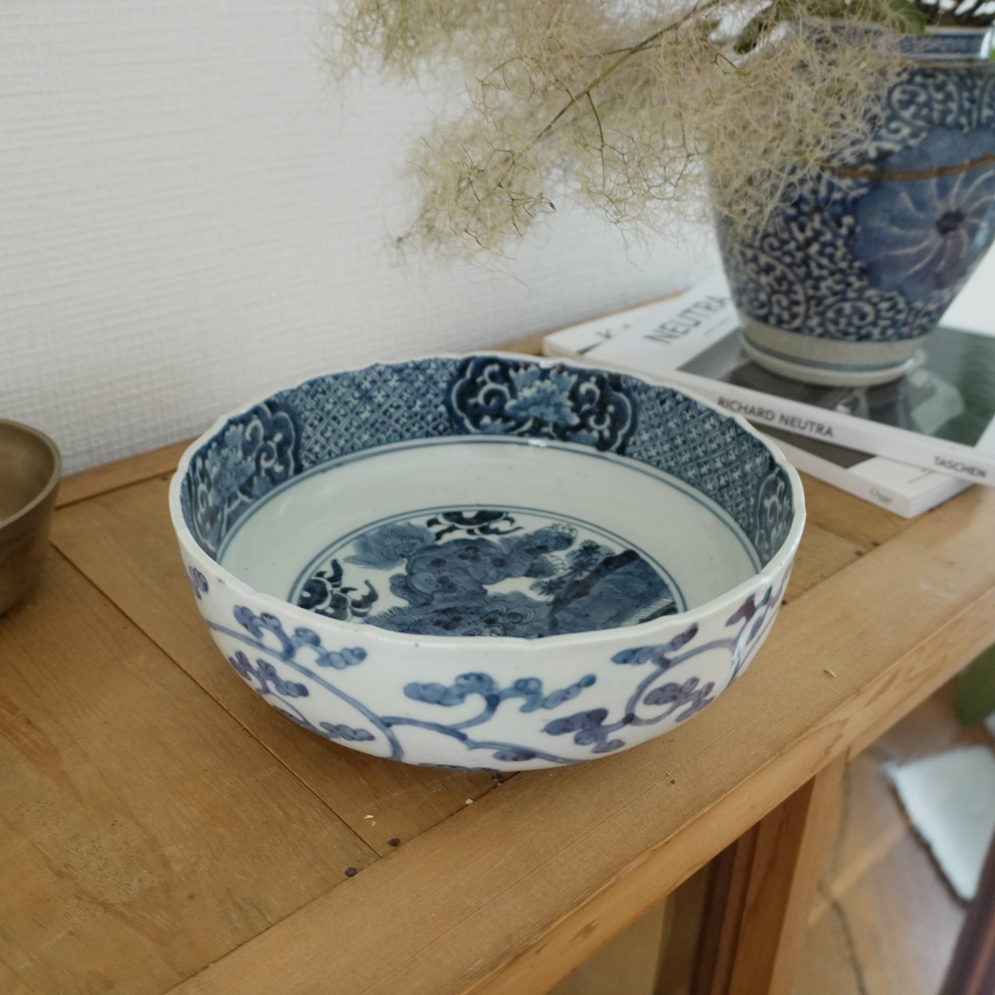 ユーモラスな獅子の古伊万里鉢 - Kotto Shop