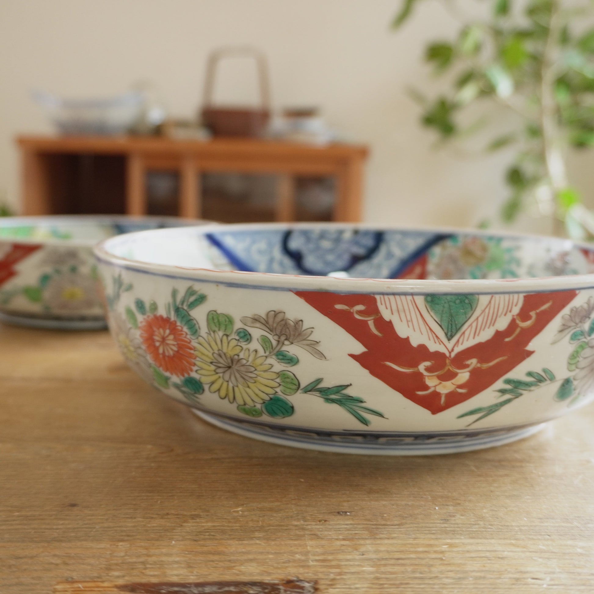 美しい表情の色絵鉢 - Kotto Shop