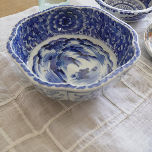 華やかな風合いの古伊万里中鉢 - Kotto Shop