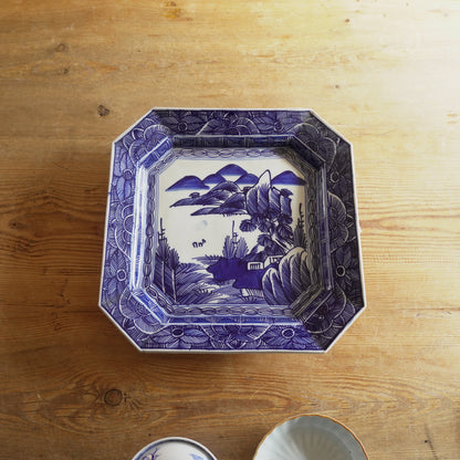 山水風景の八角染付大皿 - Kotto Shop