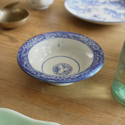 藍の紋様まとう小丼鉢 - Kotto Shop