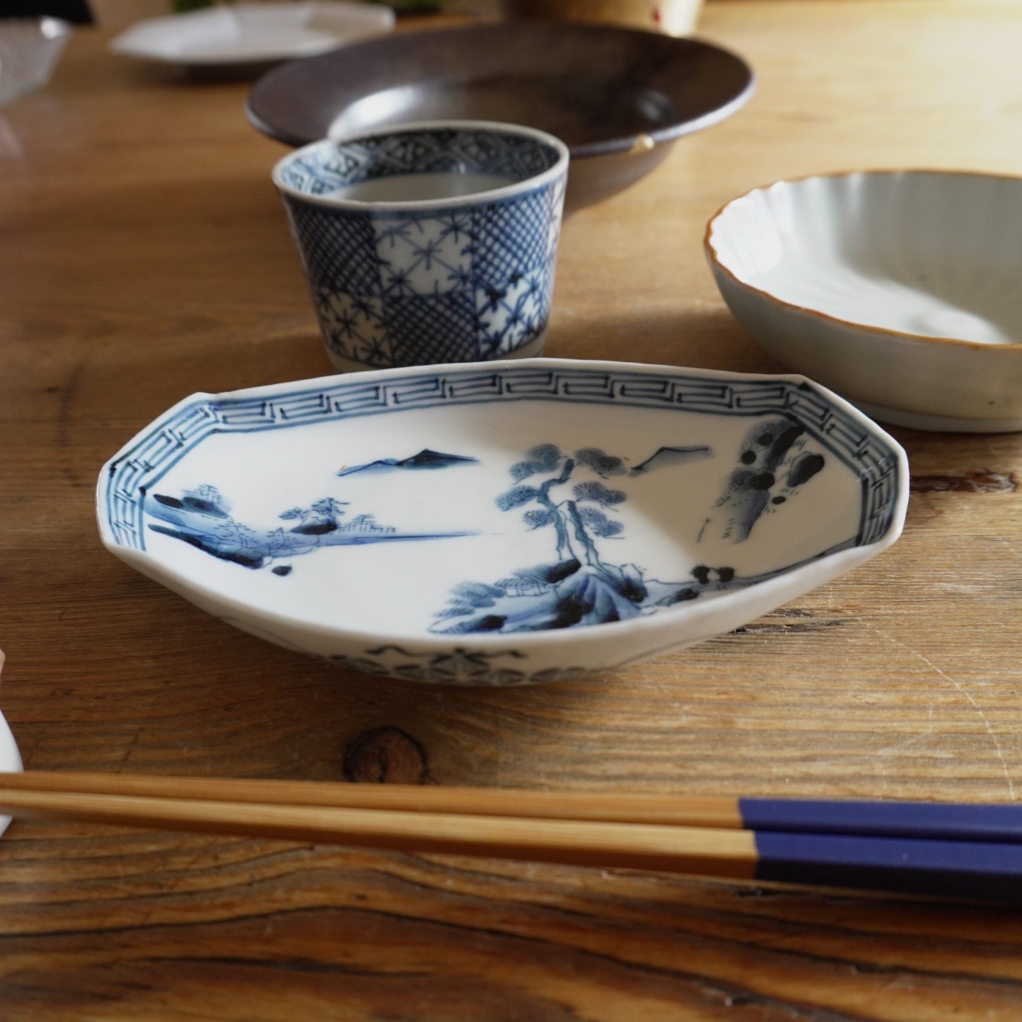 食卓にアクセントを加える変形長皿 - Kotto Shop