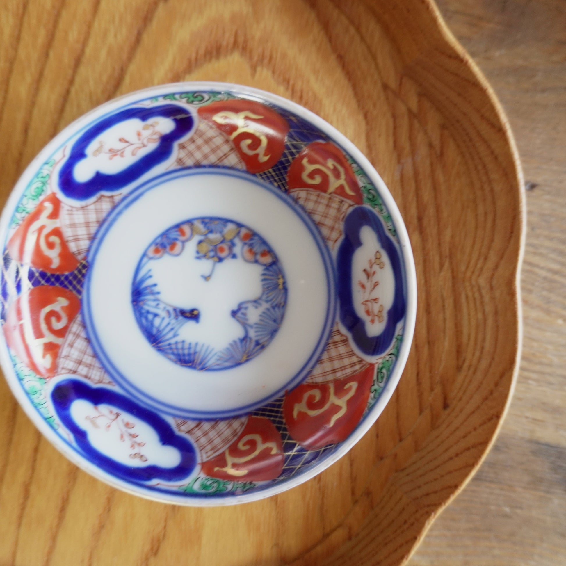 赤絵と染付のコントラストが映える小皿 - Kotto Shop