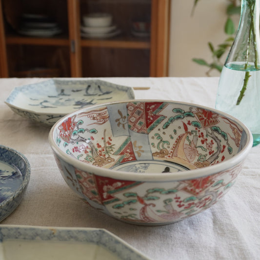 淡い色味が麗しい色絵中鉢 - Kotto Shop