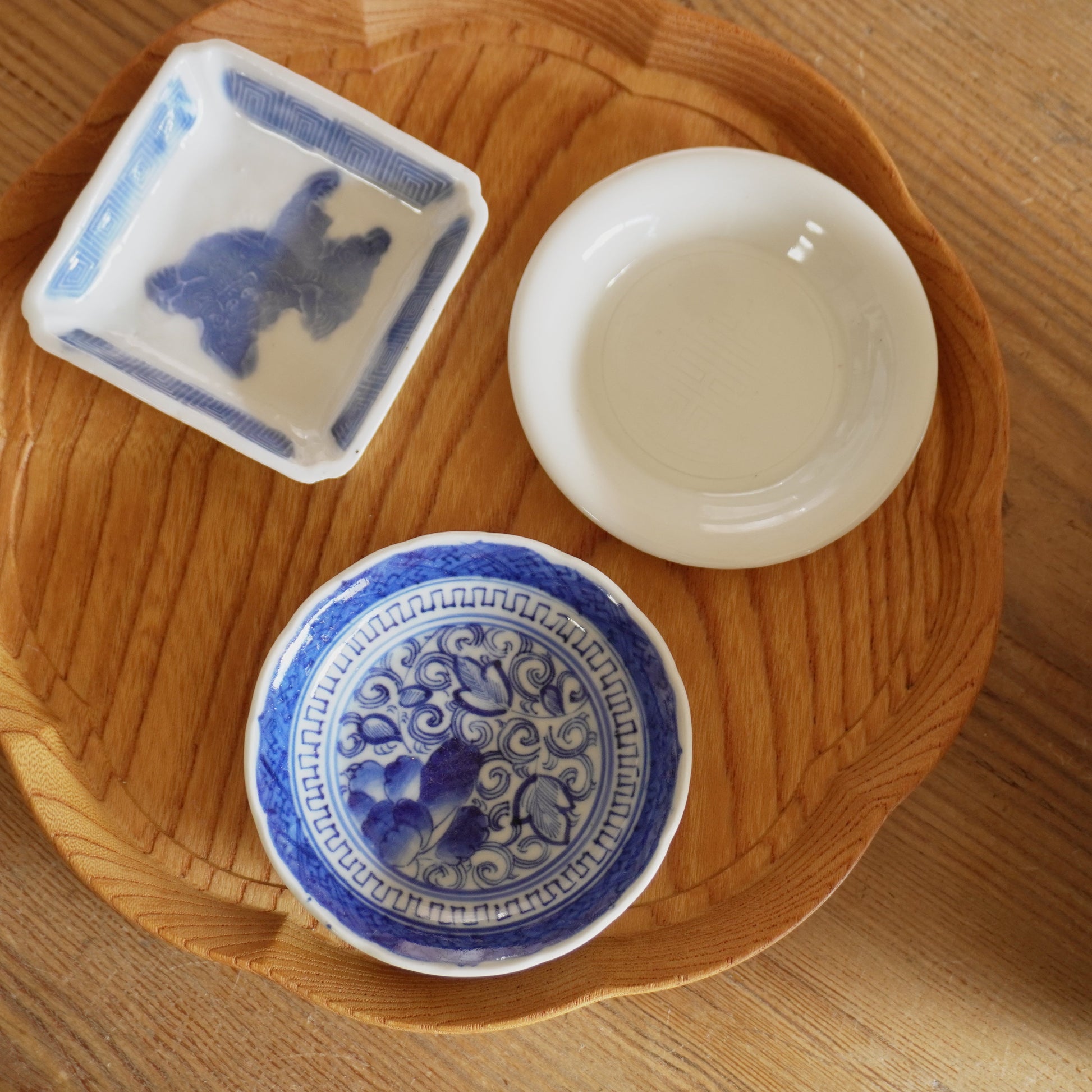 古伊万里染付唐草豆皿 - Kotto Shop