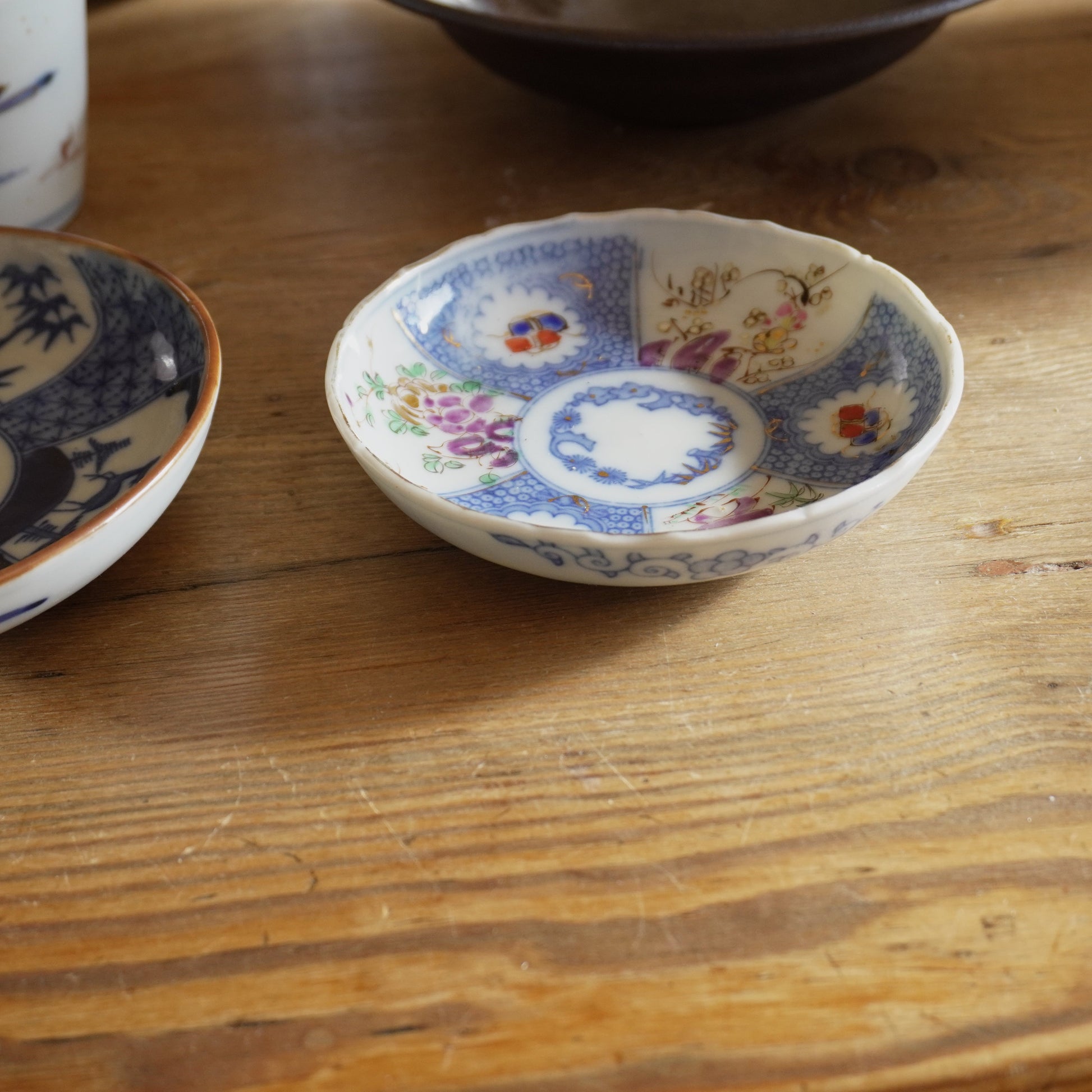 淡いブルーに金彩の小皿 - Kotto Shop