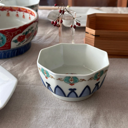 柿右衛門見込み鳳凰紋の八角向付 - Kotto Shop