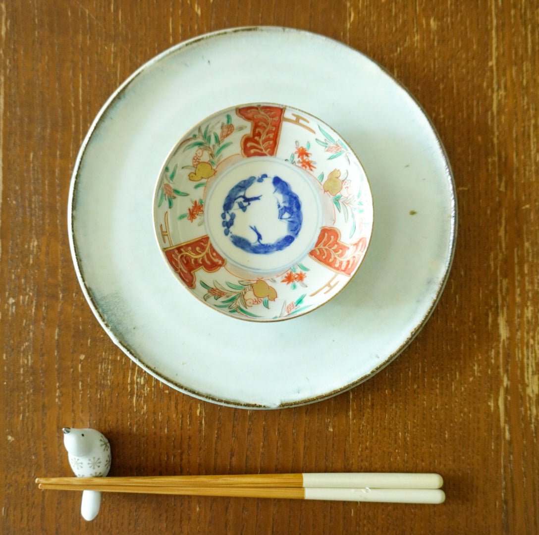 柔らかな色合いの赤絵金彩小皿 - Kotto Shop
