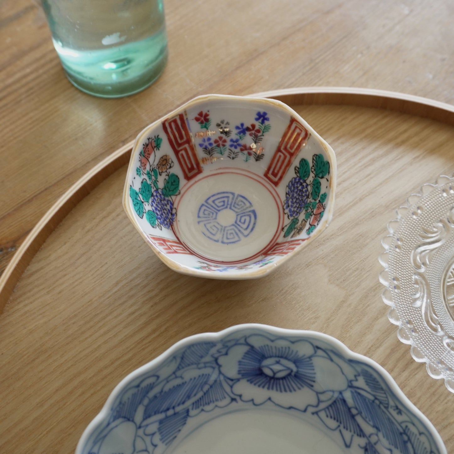 彩りが可愛らしい花模様の小鉢 - Kotto Shop