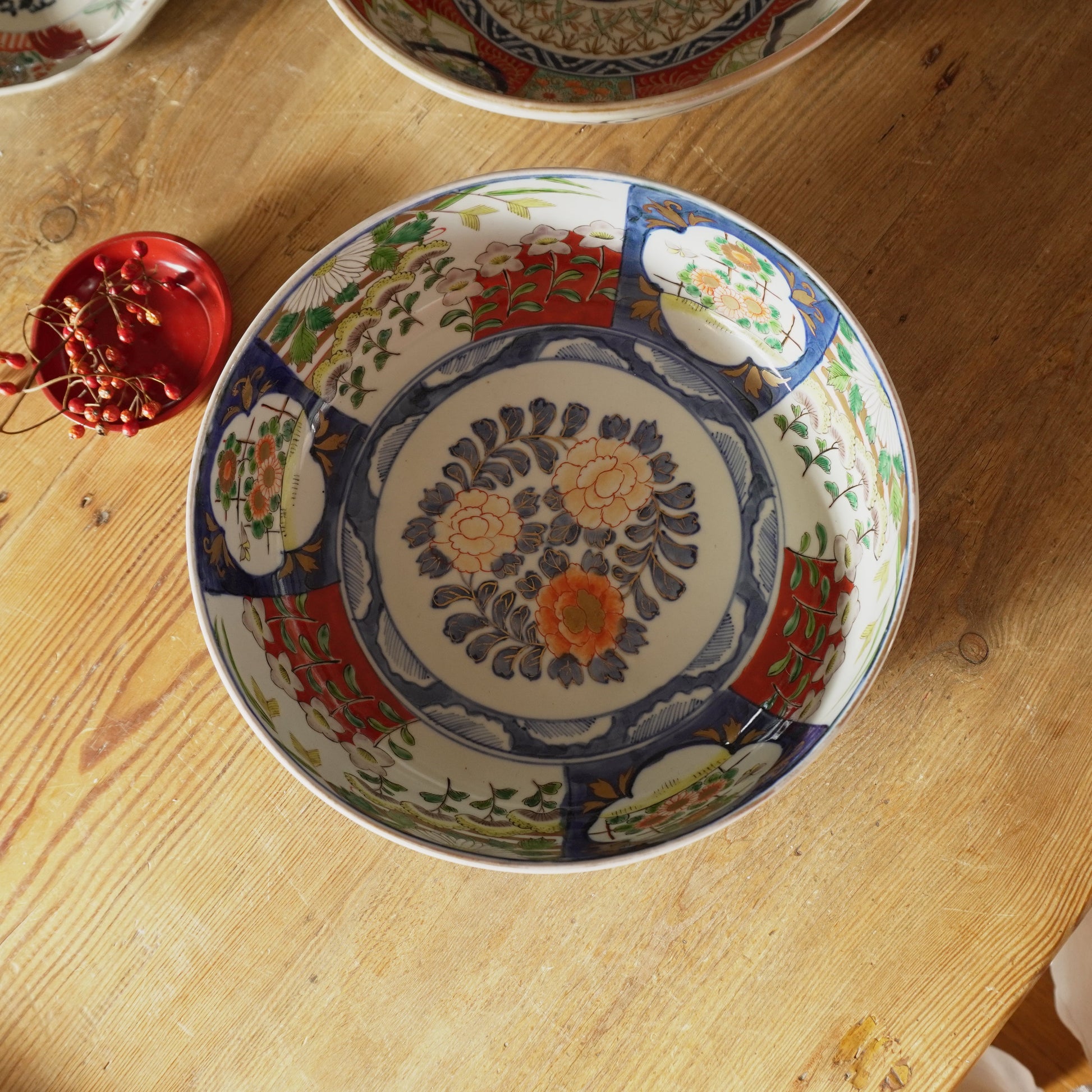 食卓に花を添える色絵大鉢 - Kotto Shop