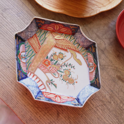 可憐な明治伊万里変形皿 - Kotto Shop