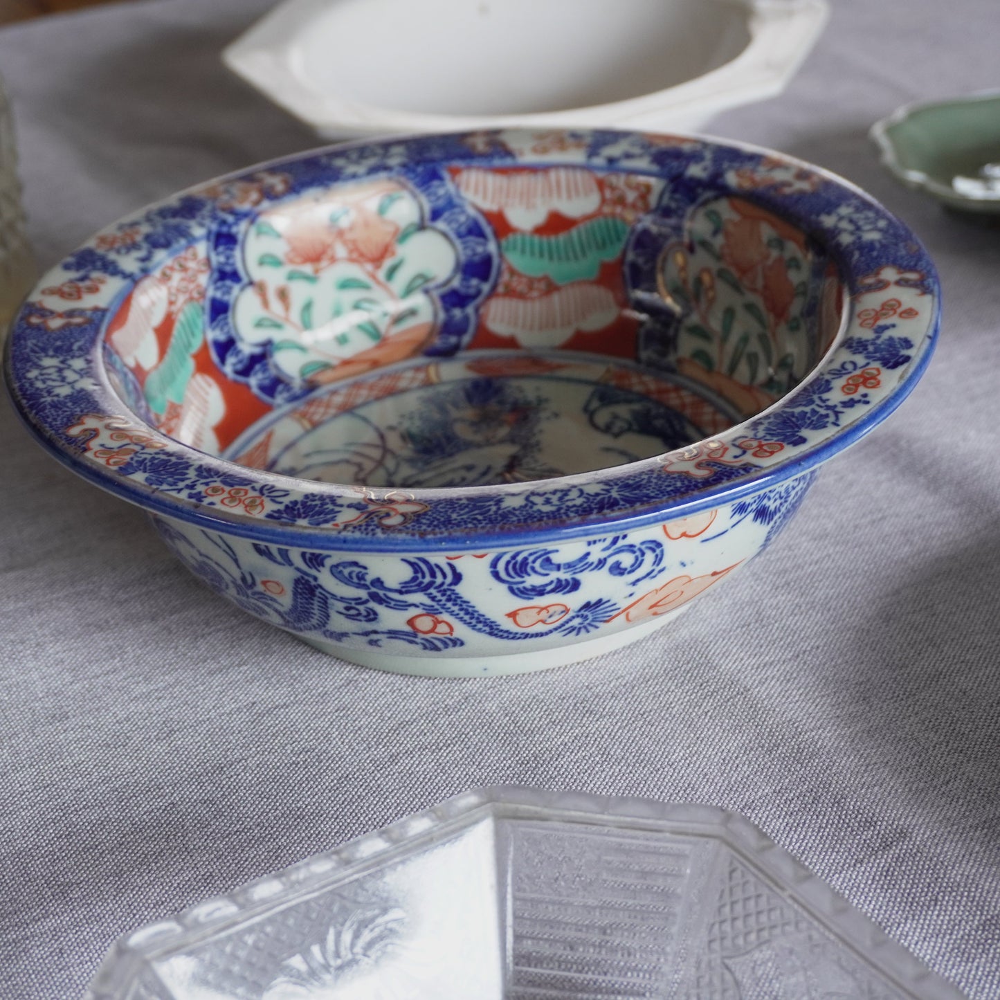 カジュアルに華やぐ牡丹に鳥図の鉢 - Kotto Shop