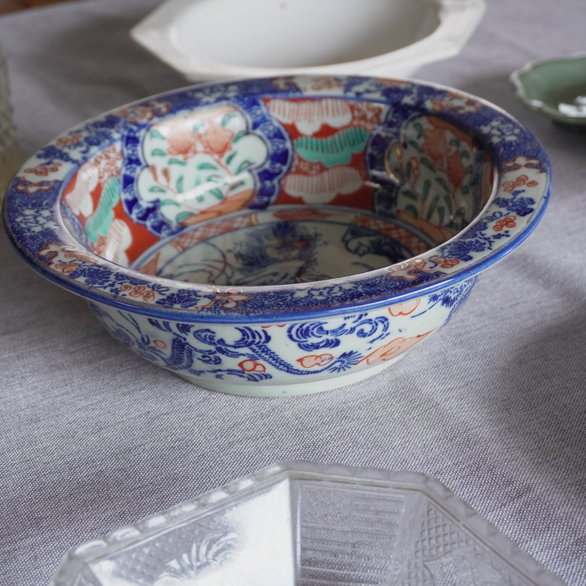 カジュアルに華やぐ牡丹に鳥図の鉢 - Kotto Shop