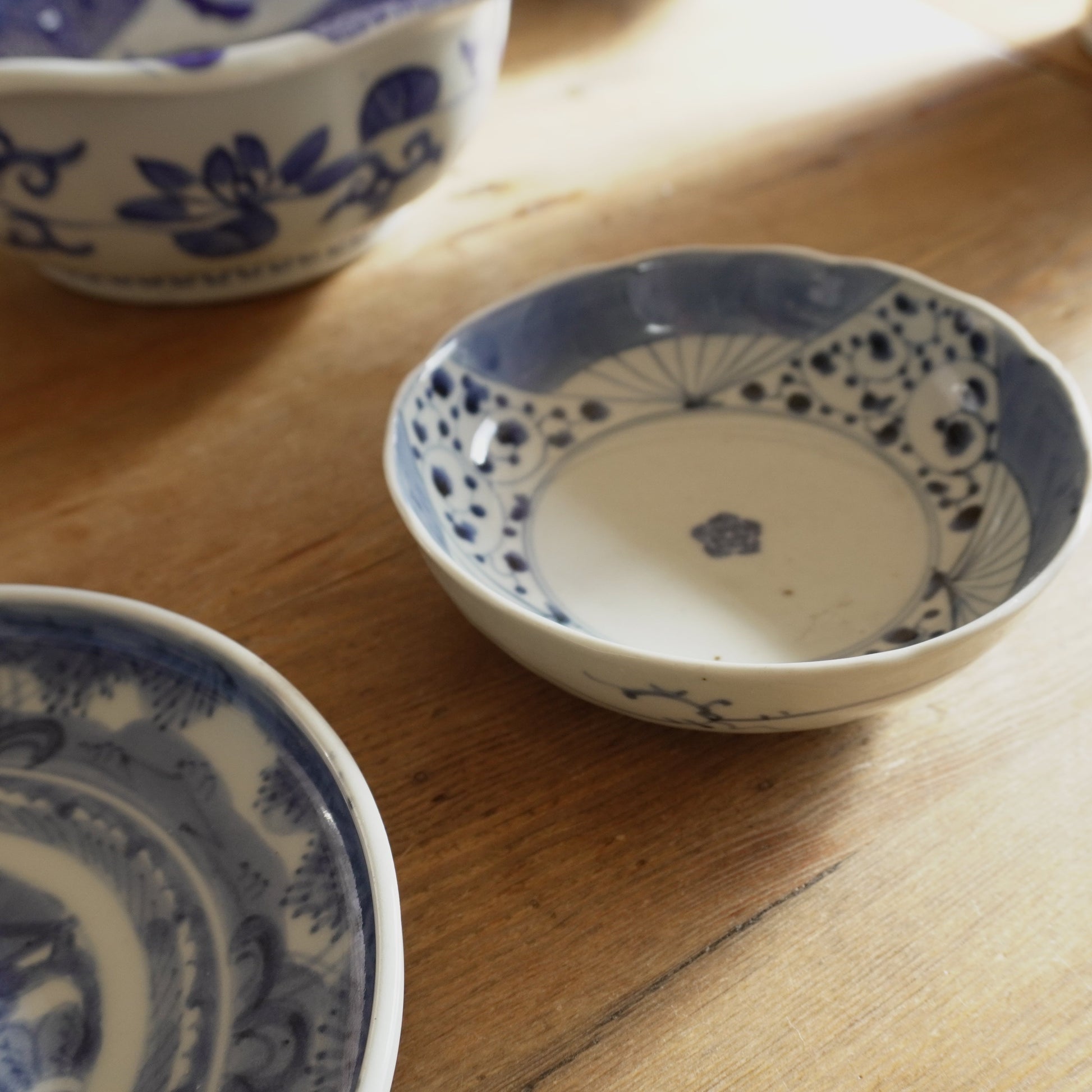 時代の美しさを感じる古伊万里くわらんか皿 - Kotto Shop