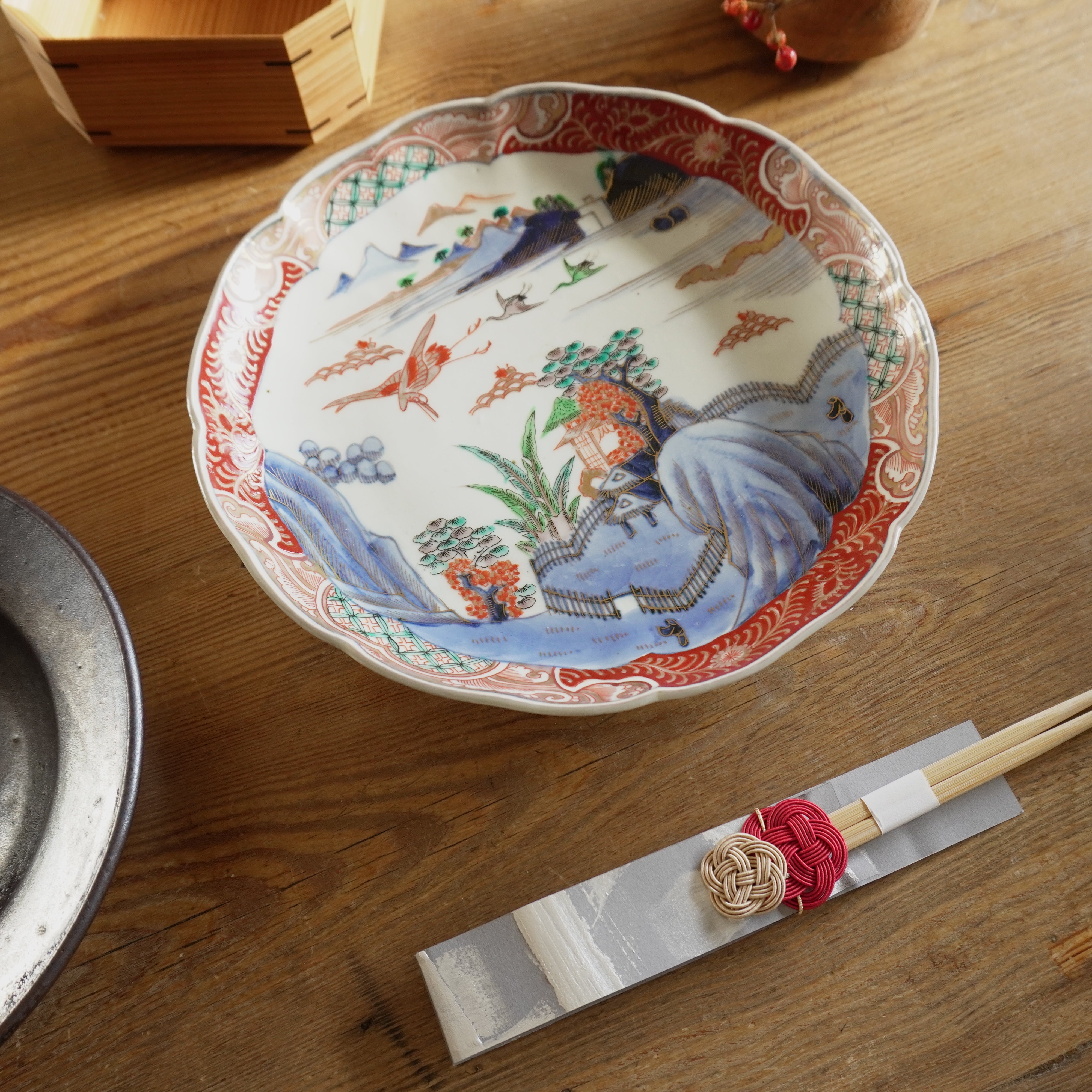 山水と鶴の景色絵 八寸皿 – Kotto Shop