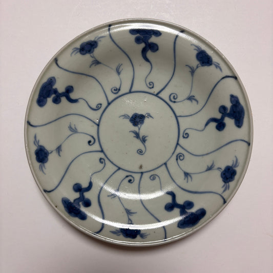 風合いのある使いやすい古伊万里中皿 - Kotto Shop