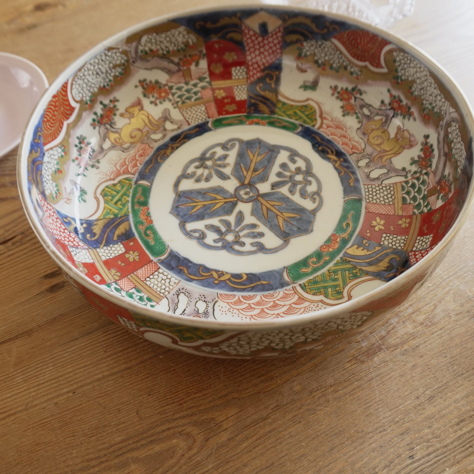 牡丹に獅子図華やか色絵大鉢 - Kotto Shop