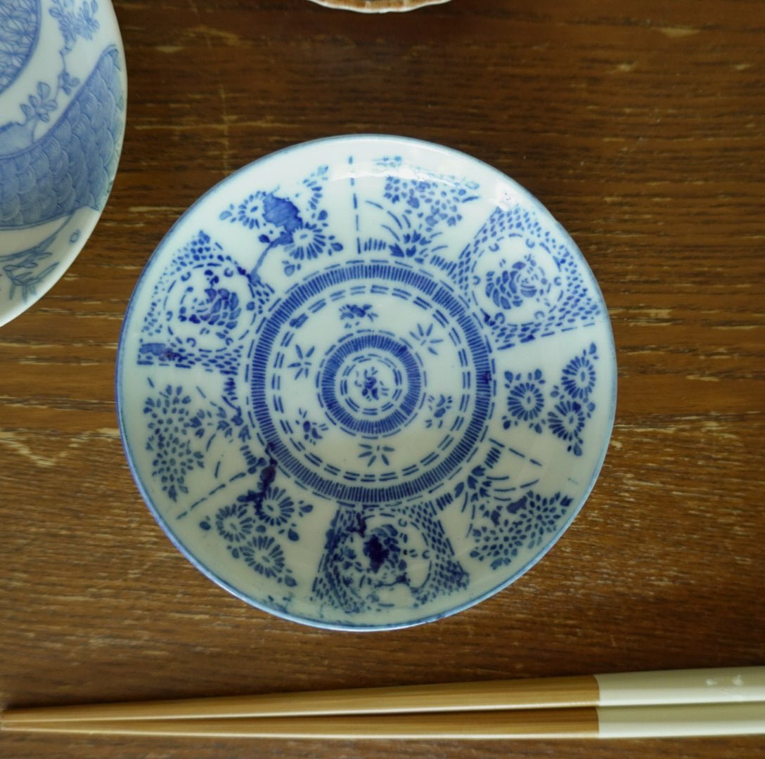 唐子の舞う印判小皿 - Kotto Shop