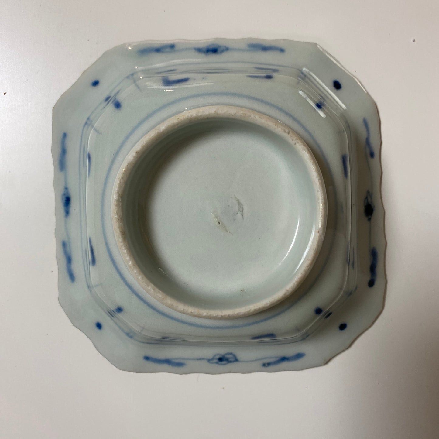 【ざらつきあり】美しい淡いブルーに朱が映える重ね四角鉢 - Kotto Shop