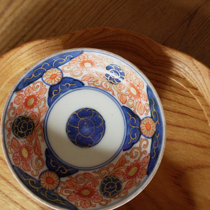 繊細な輝きを放つ古伊万里小皿 - Kotto Shop