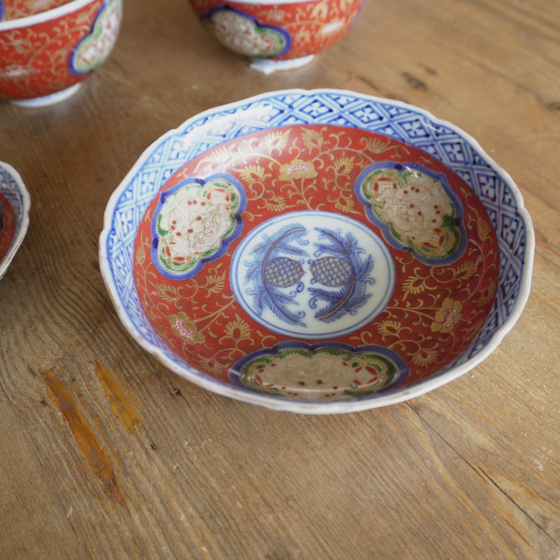 幸福を抱く鮮やかな大聖寺伊万里の器 - Kotto Shop