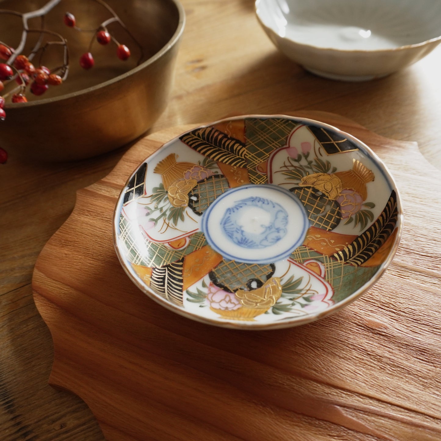 モダンな色彩の大正小皿 - Kotto Shop