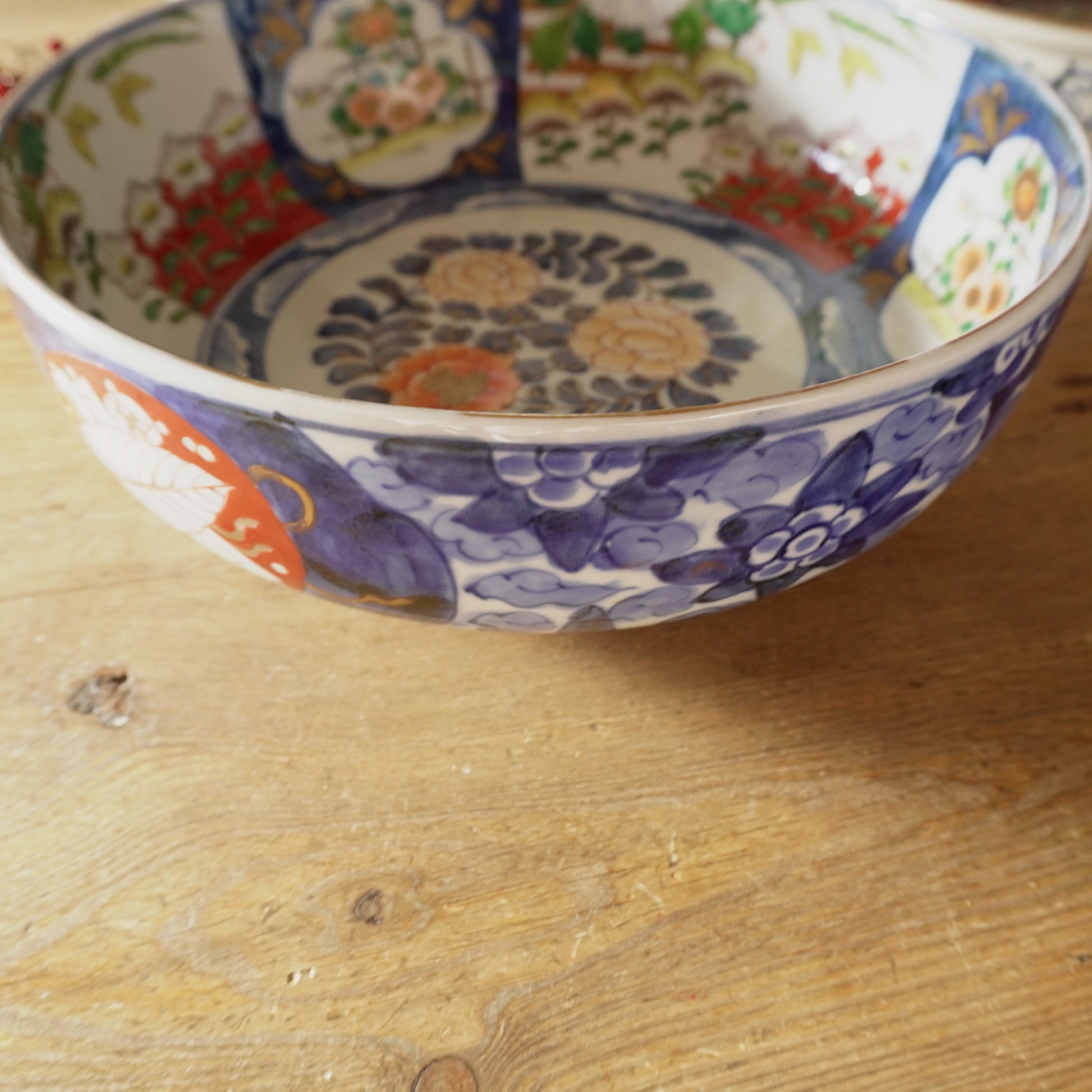 食卓に花を添える色絵大鉢 - Kotto Shop