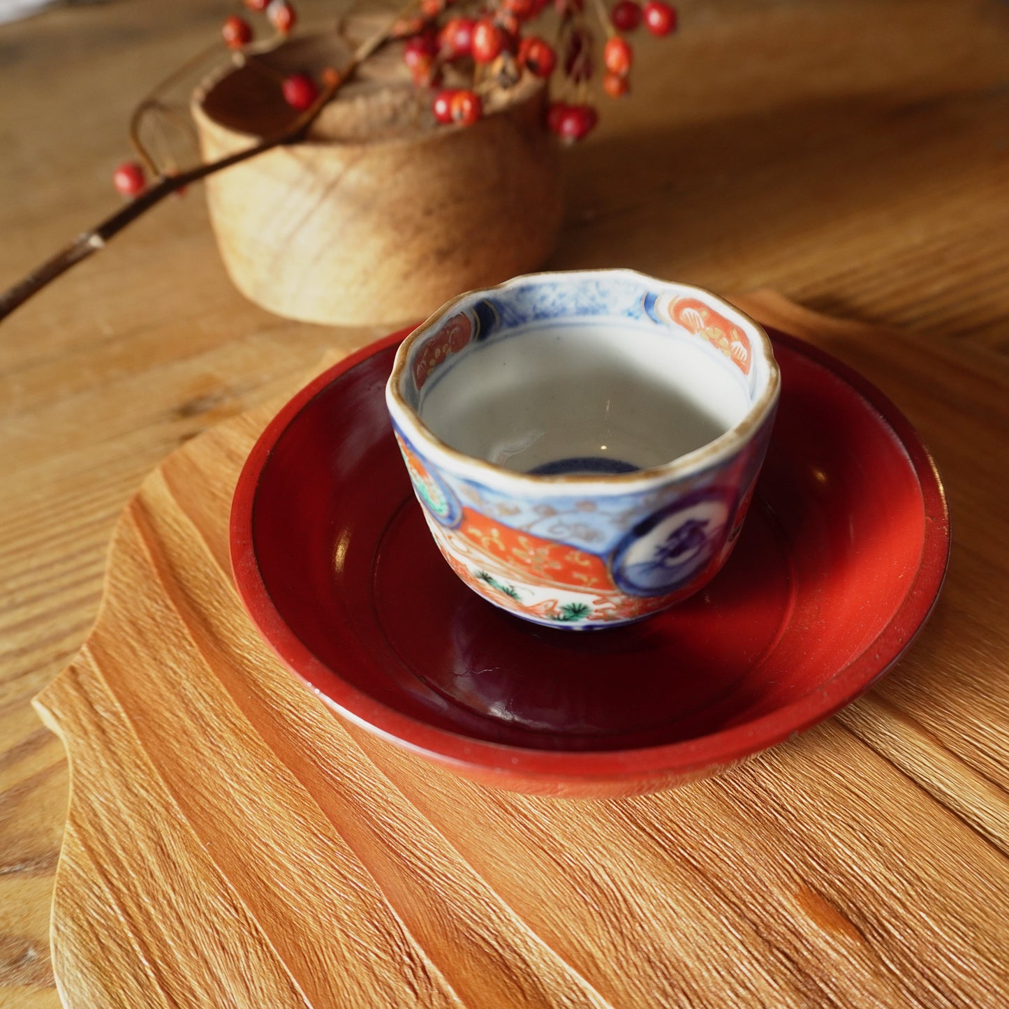 可愛らしい色絵古伊万里お猪口 - Kotto Shop