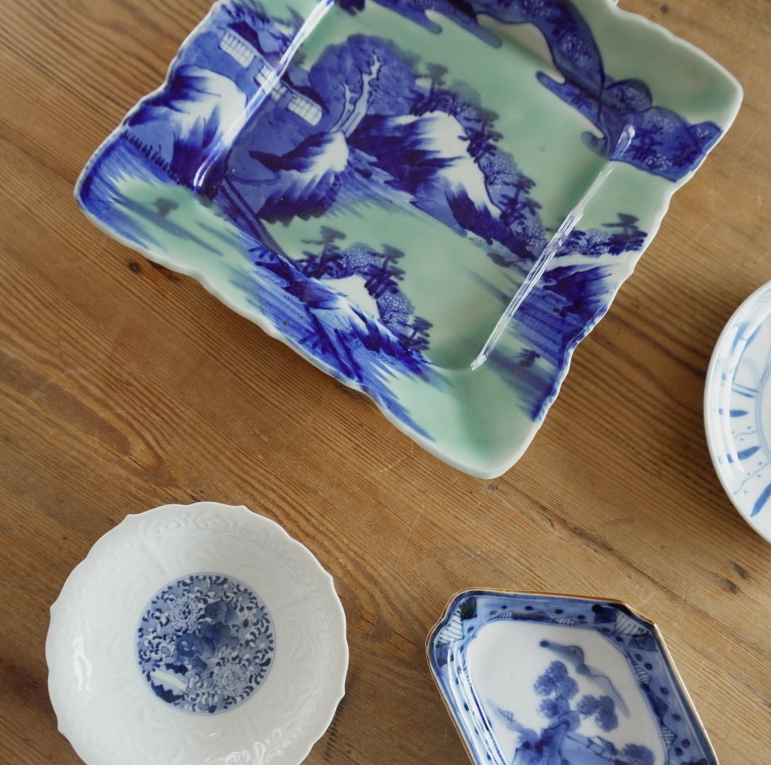 青磁と染付の山水図角皿 - Kotto Shop