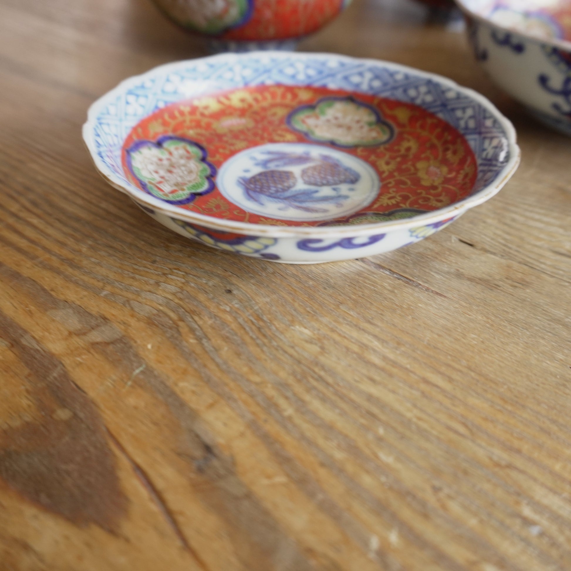 幸福を抱く鮮やかな大聖寺伊万里の器 - Kotto Shop