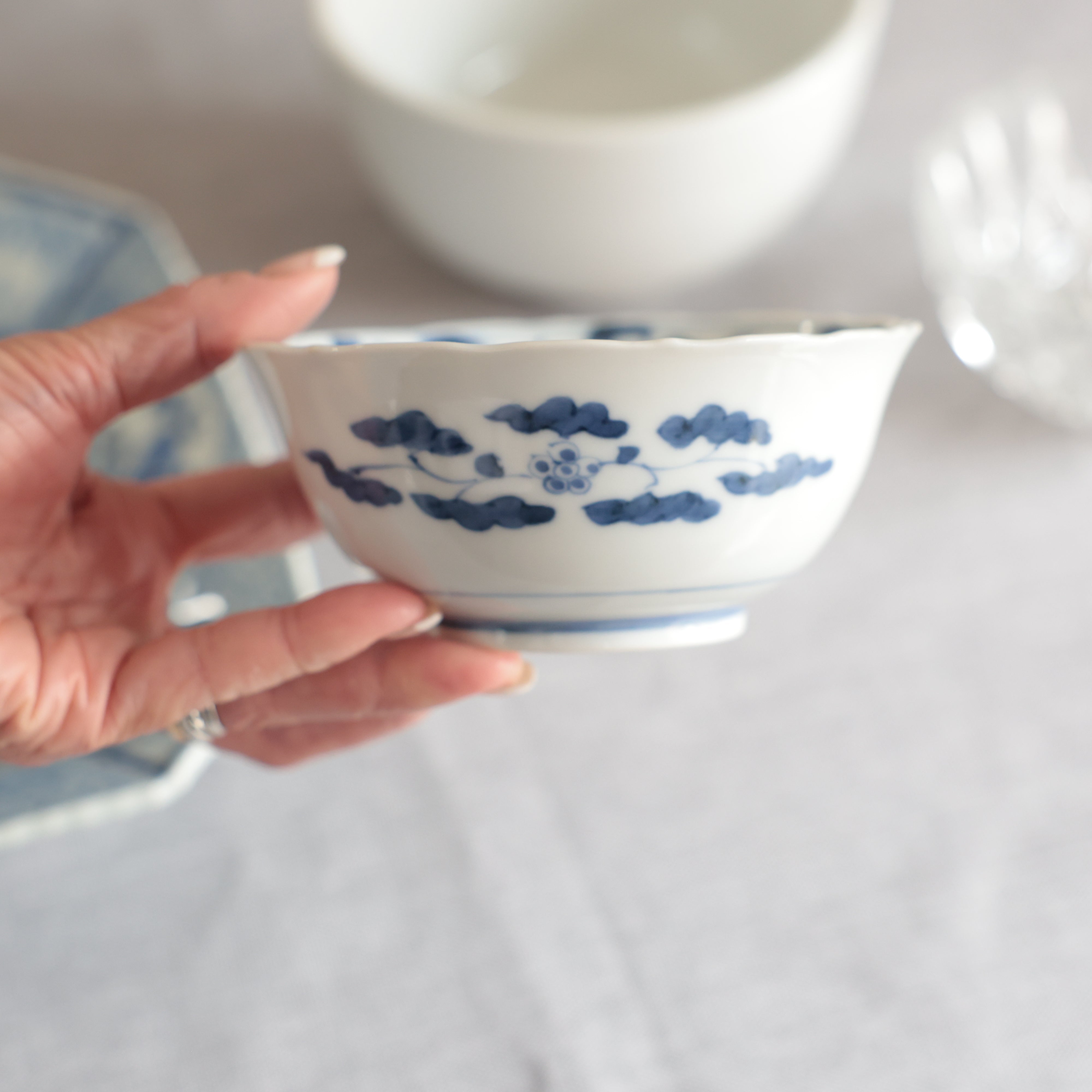 小さな花鳥たちの染付小鉢 – Kotto Shop
