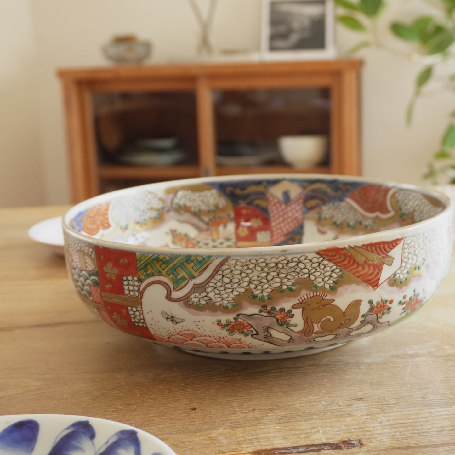 牡丹に獅子図華やか色絵大鉢 - Kotto Shop