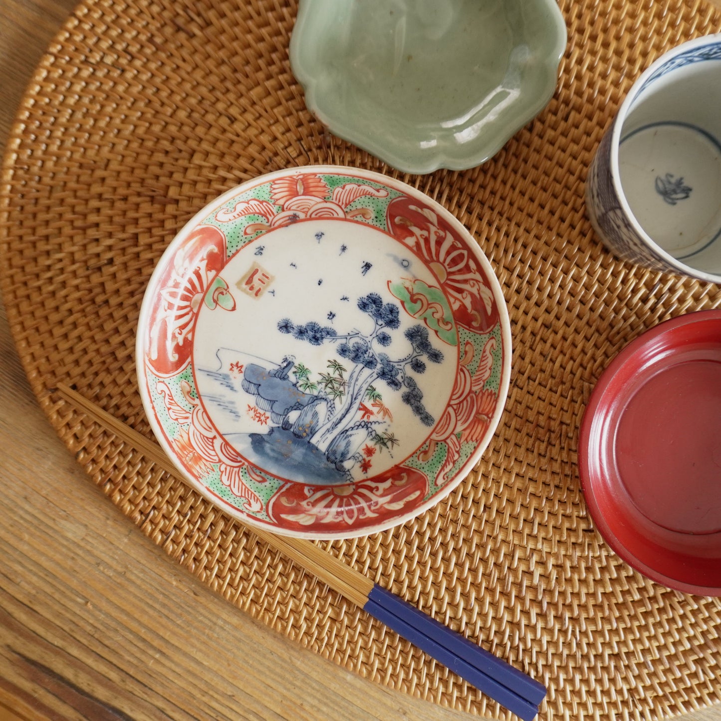 染付と色絵の美しい小皿 - Kotto Shop