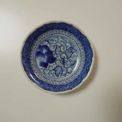 古伊万里染付唐草豆皿 - Kotto Shop