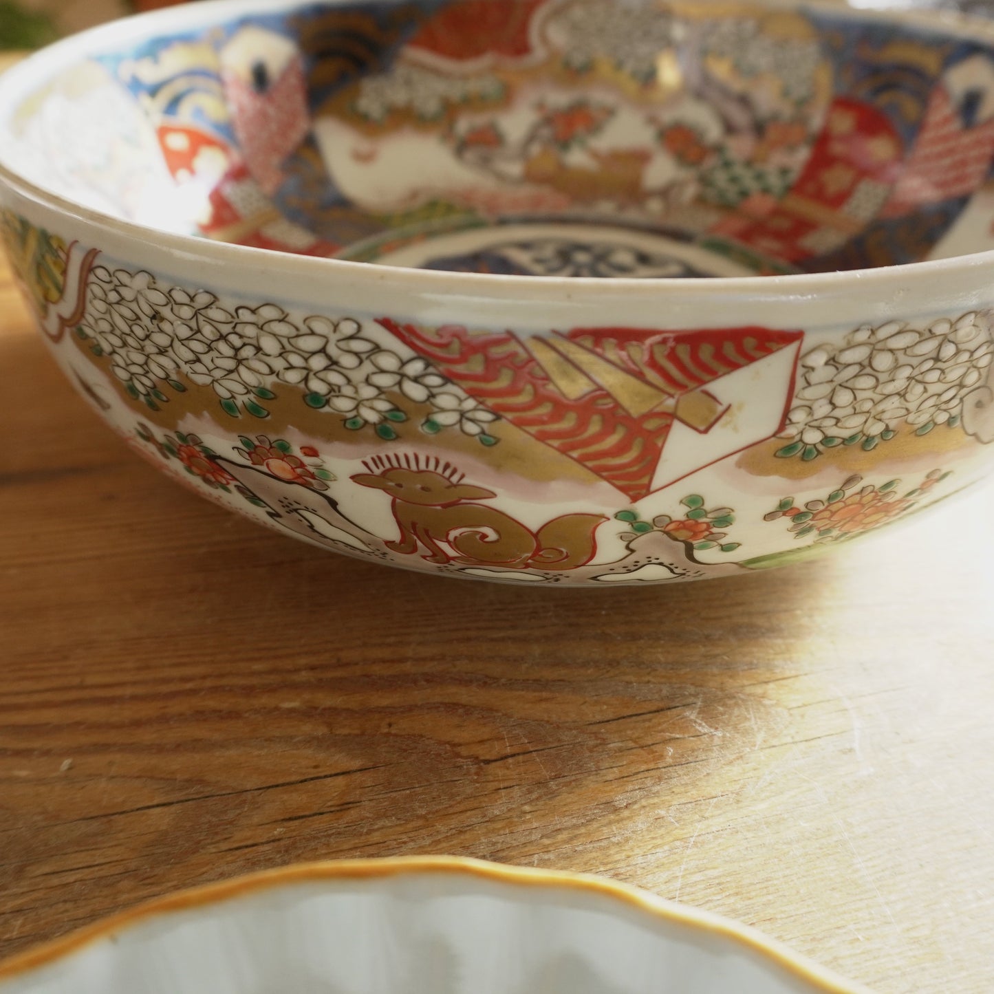 絵付けが繊細な色絵大鉢 - Kotto Shop