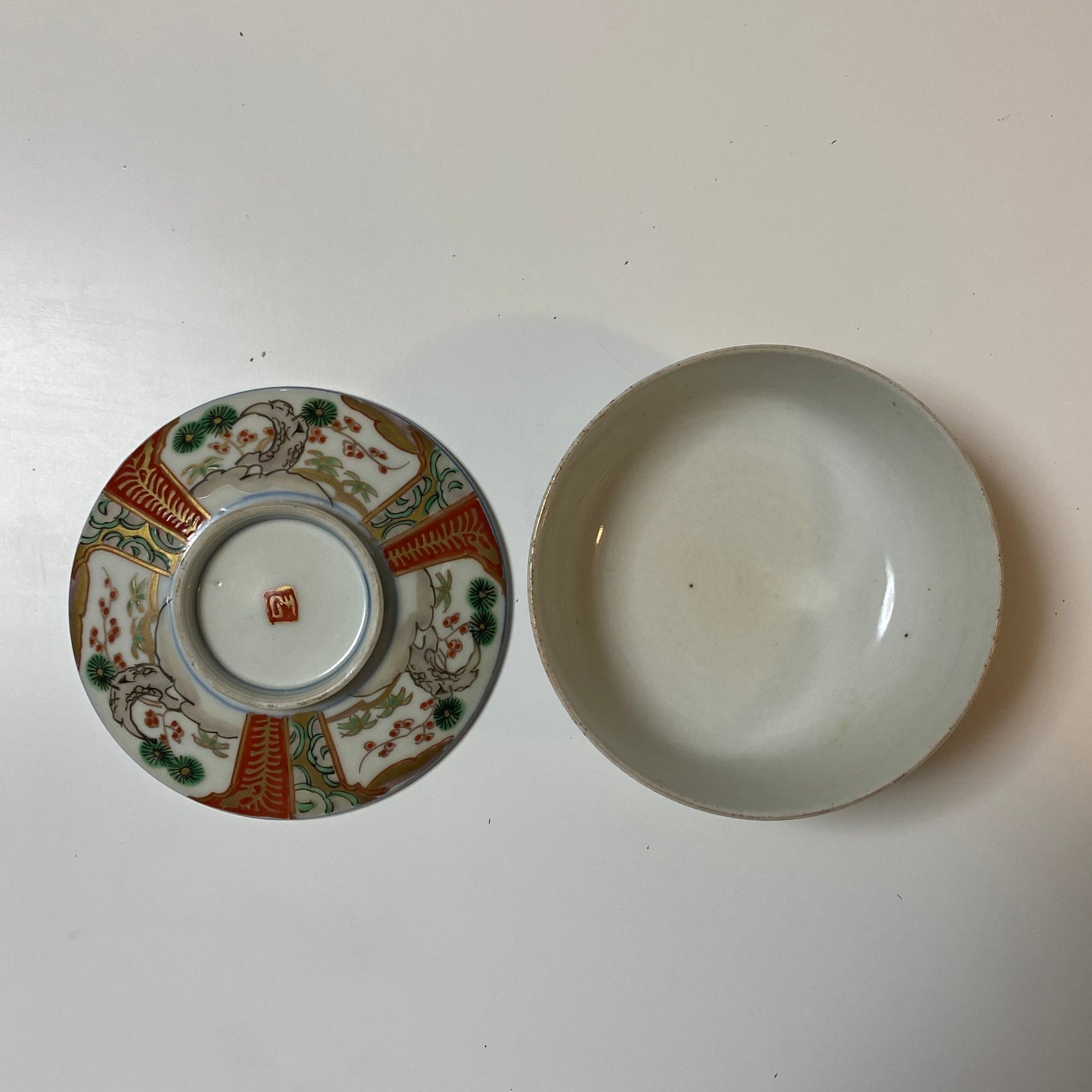 すっきりとした色味の色絵お茶碗 - Kotto Shop