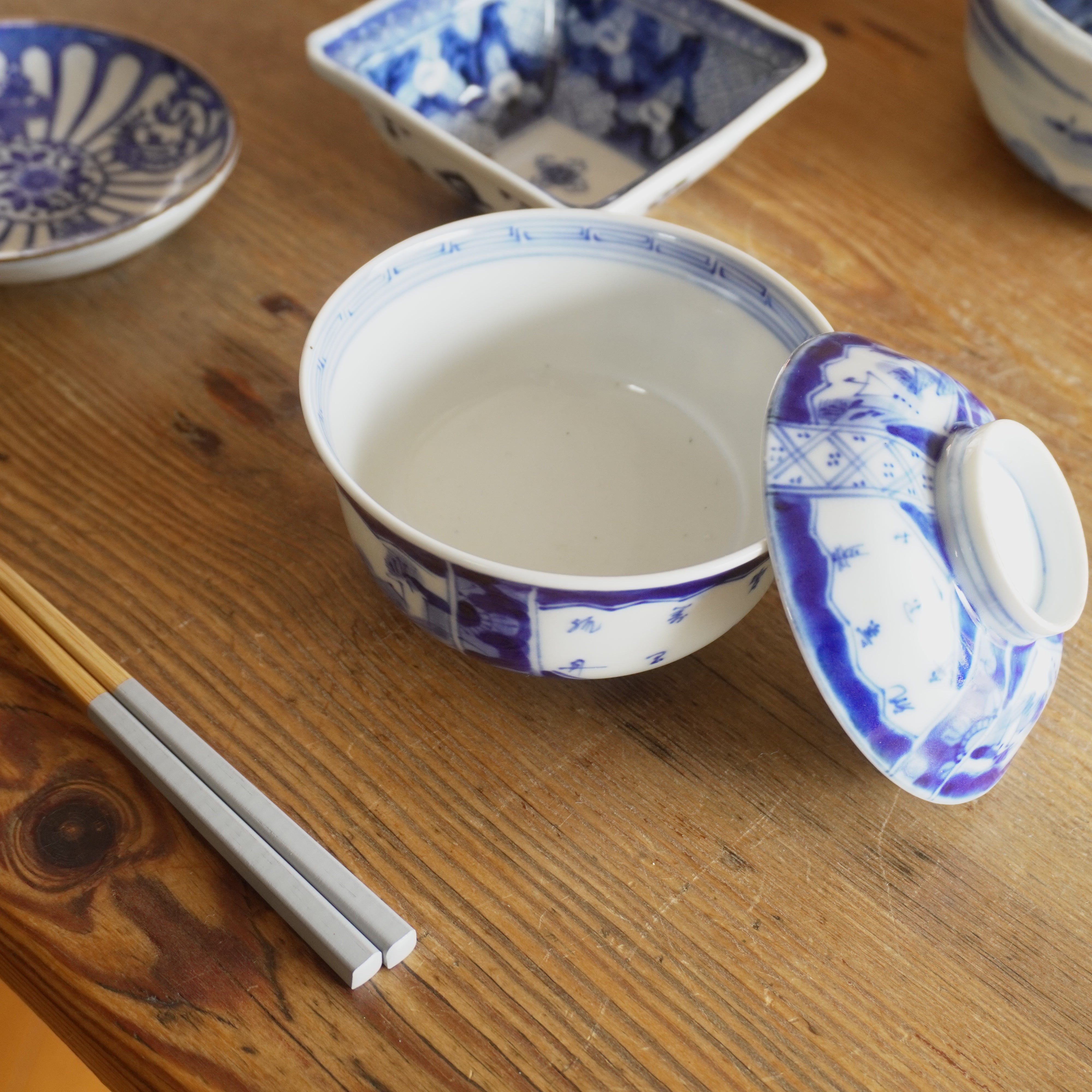 小さな景色を閉じ込めた蓋付きお茶碗 – Kotto Shop