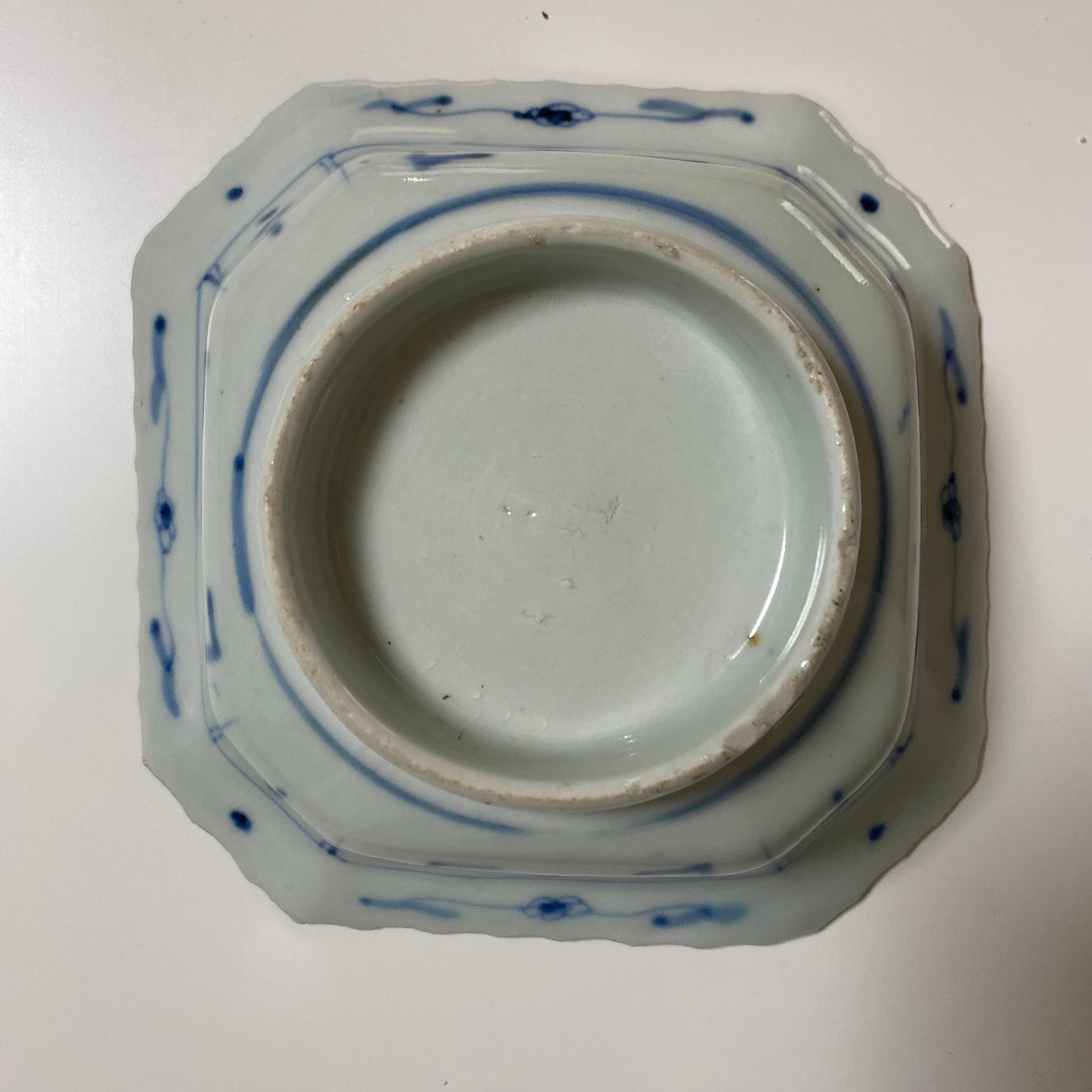 【ざらつきあり】美しい淡いブルーに朱が映える重ね四角鉢 - Kotto Shop