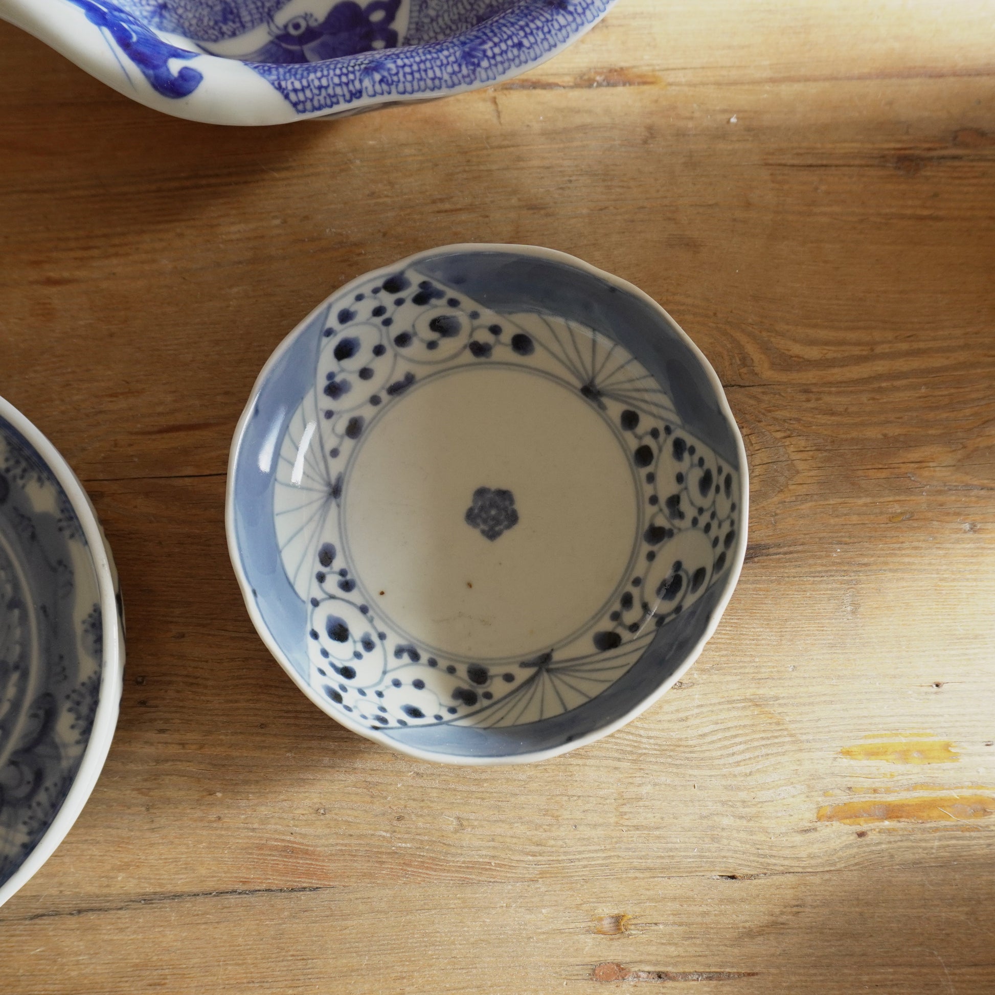 時代の美しさを感じる古伊万里くわらんか皿 - Kotto Shop