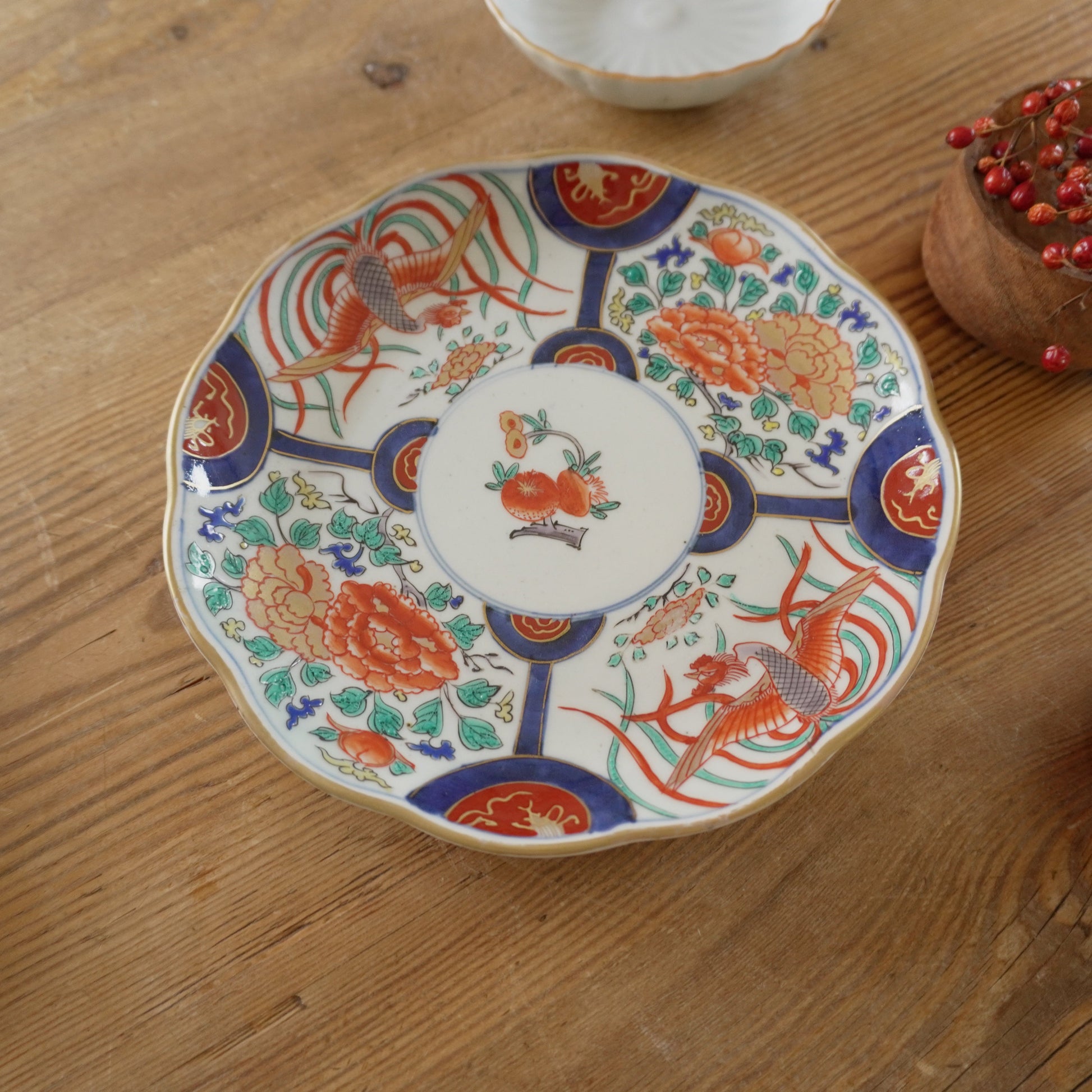 華やぎを与える牡丹に鳳凰図大皿 - Kotto Shop