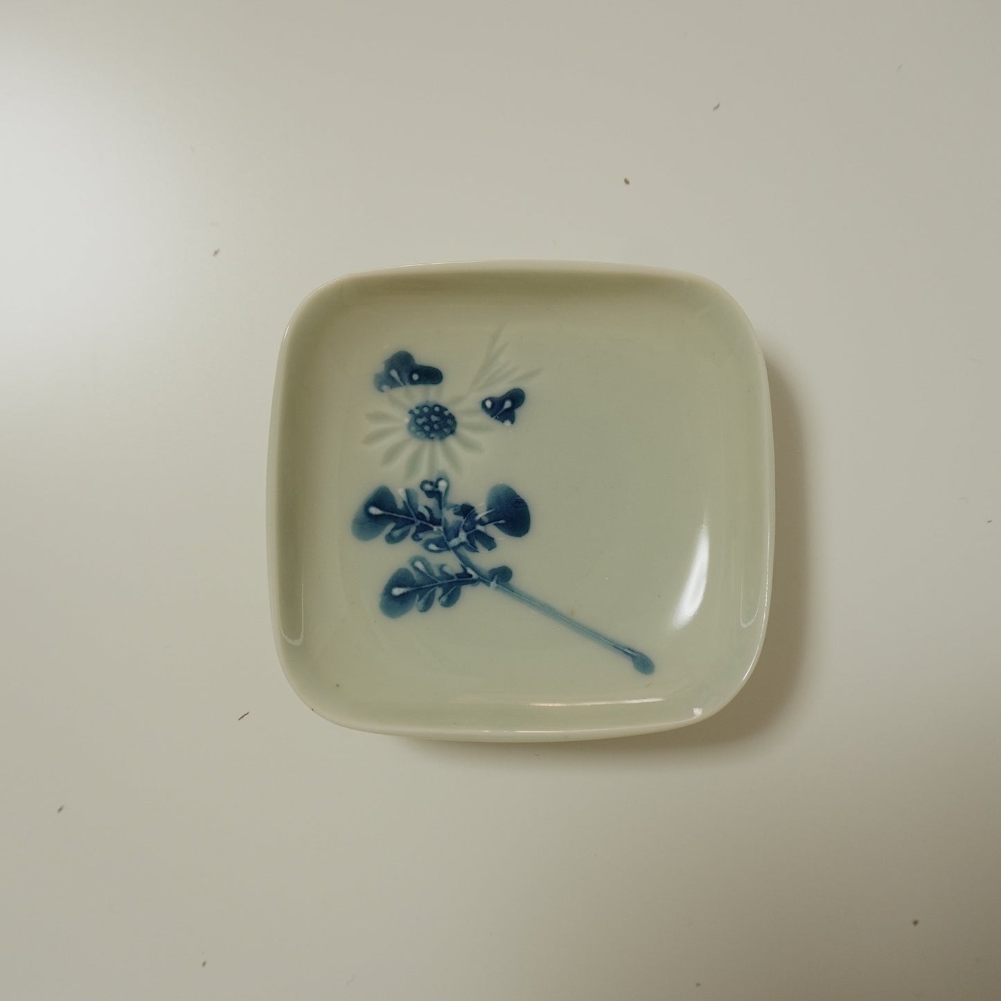 青磁菊文豆皿 - Kotto Shop