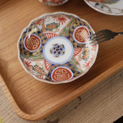吉祥紋が華やぐ、色絵小皿 - Kotto Shop