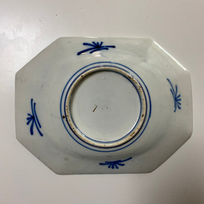 水辺を映すグリーンと染付の変形皿 - Kotto Shop