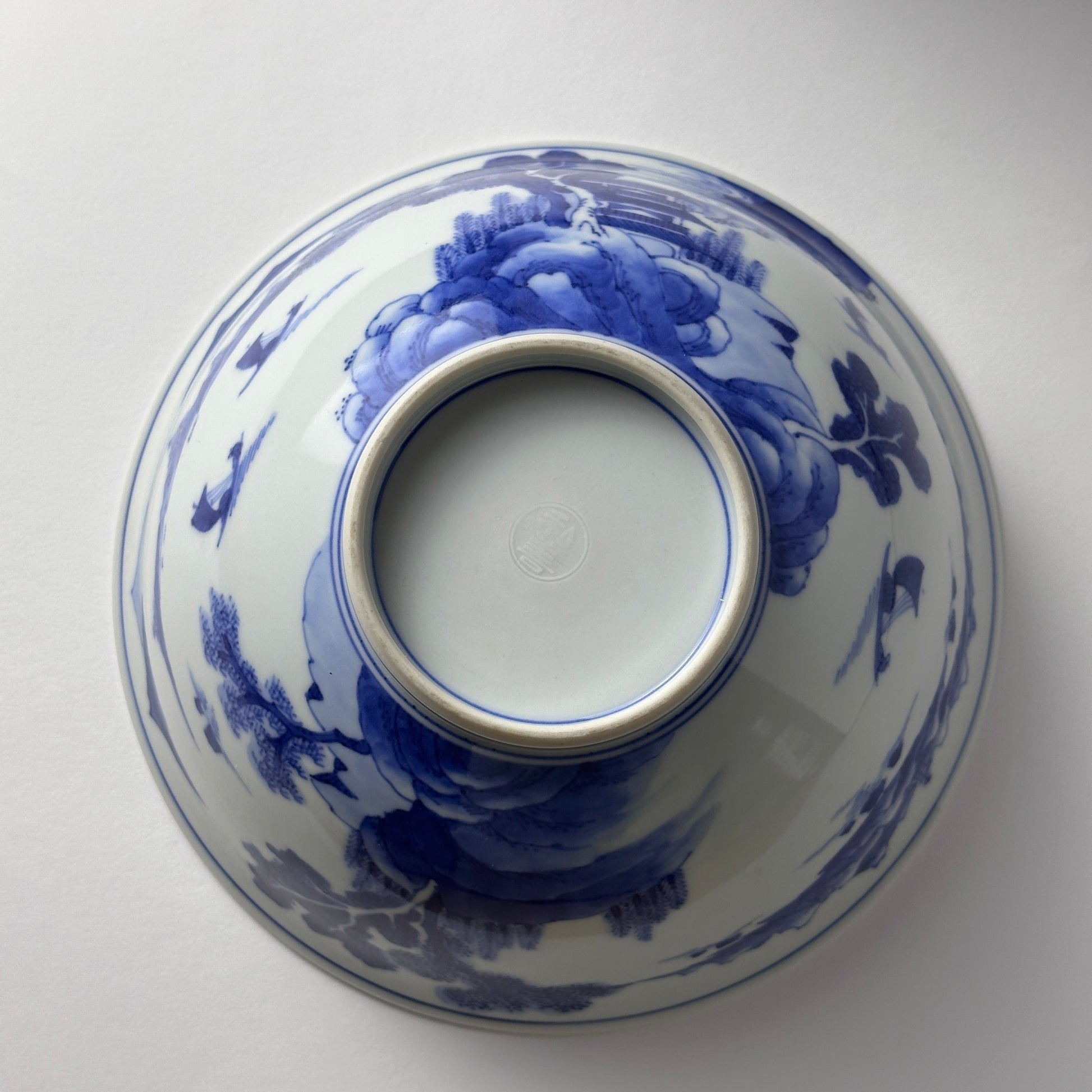 藍の山水が静かに広がる鉢 - Kotto Shop