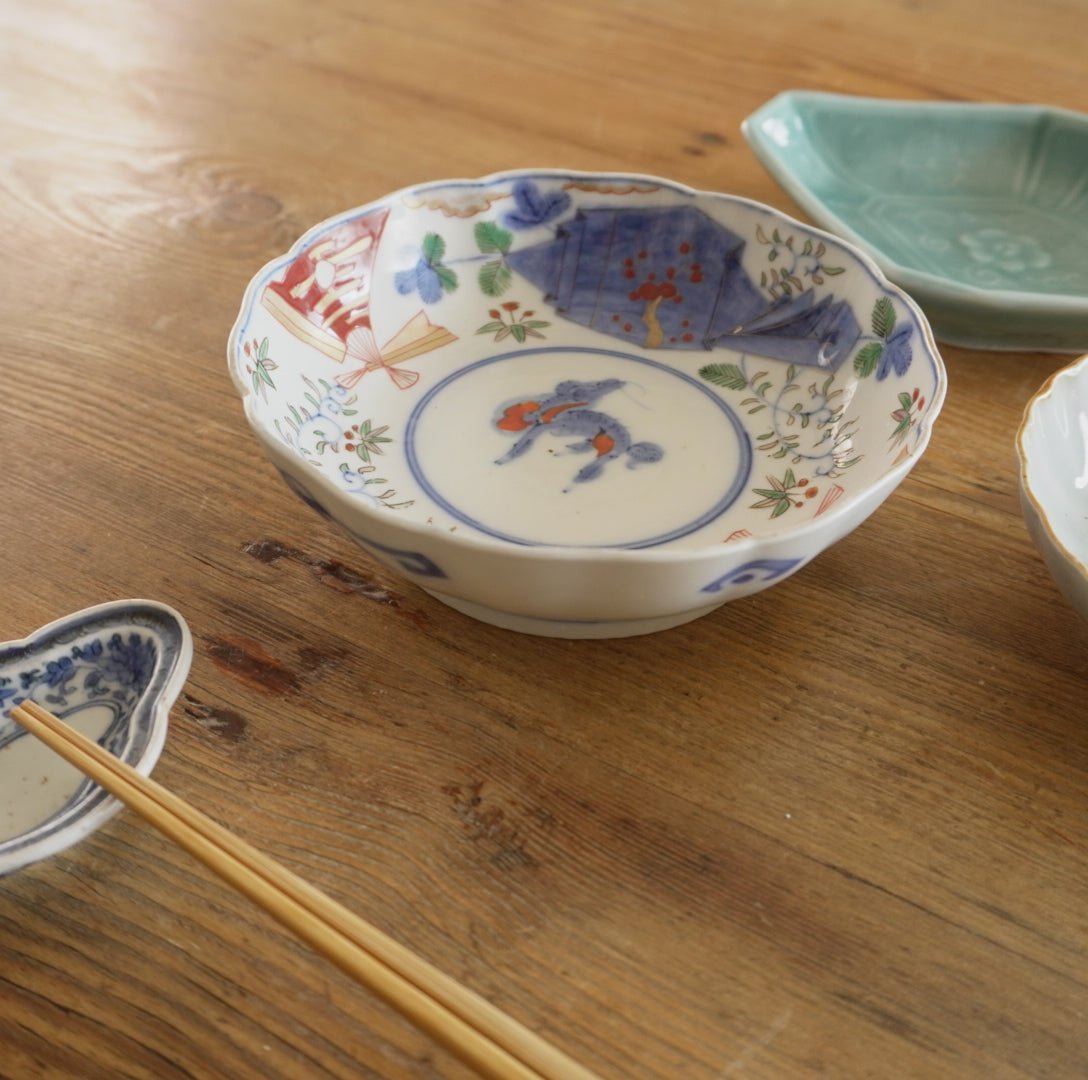 麒麟絵の特大の皿　藍と白のコントラスト 気だるそうな麒麟 長皿 AZUSA YOSHIMOTO 通販 19491803｜Creema