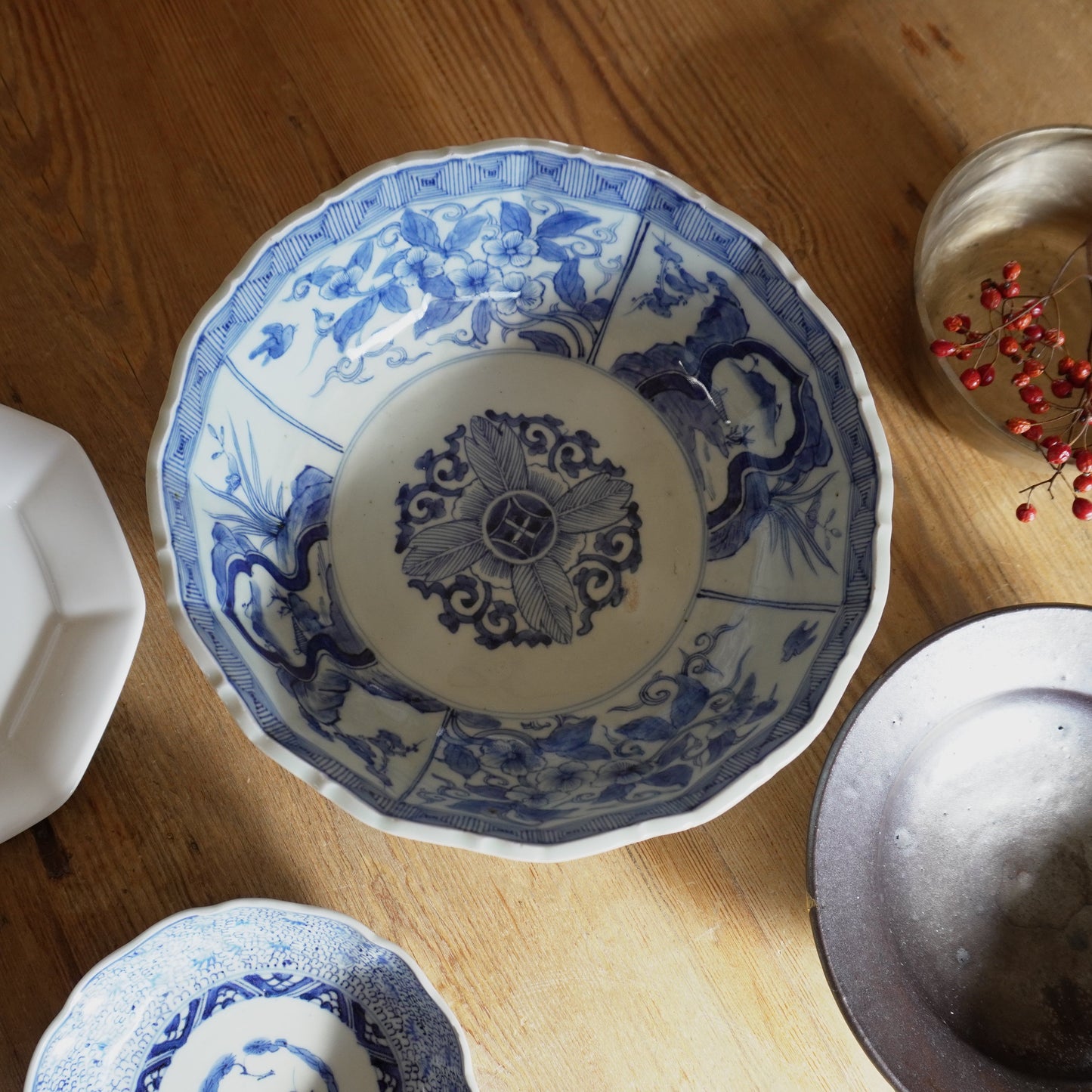 古伊万里線描きの中鉢 - Kotto Shop