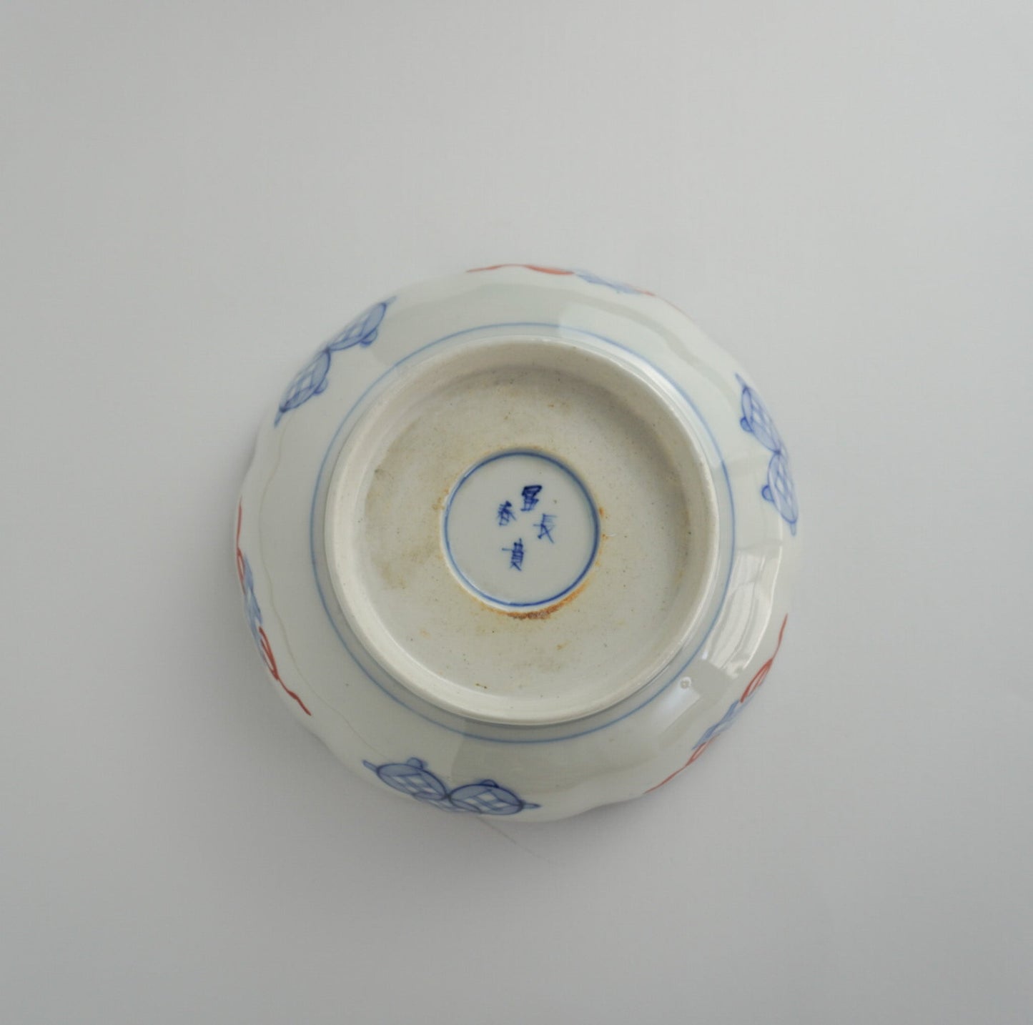 【小皿】華やぎを食卓に添える、古伊万里金彩の七寸皿 - Kotto Shop