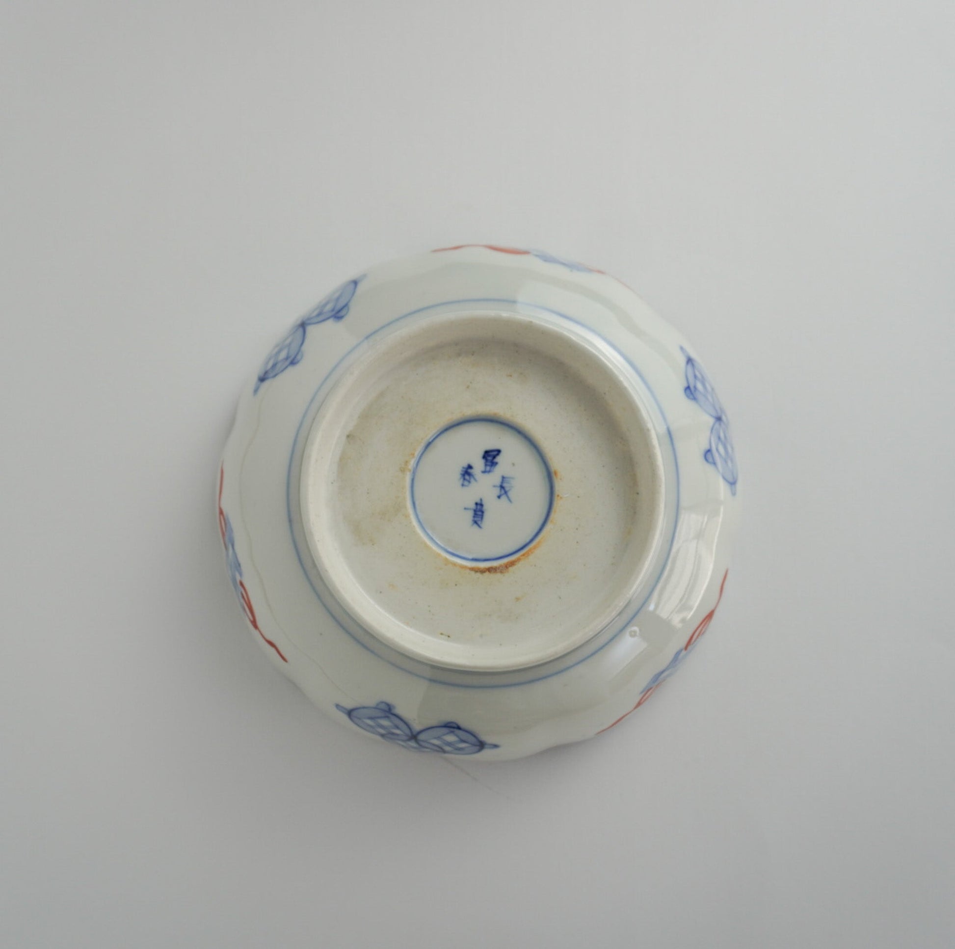【小皿】華やぎを食卓に添える、古伊万里金彩の七寸皿 - Kotto Shop