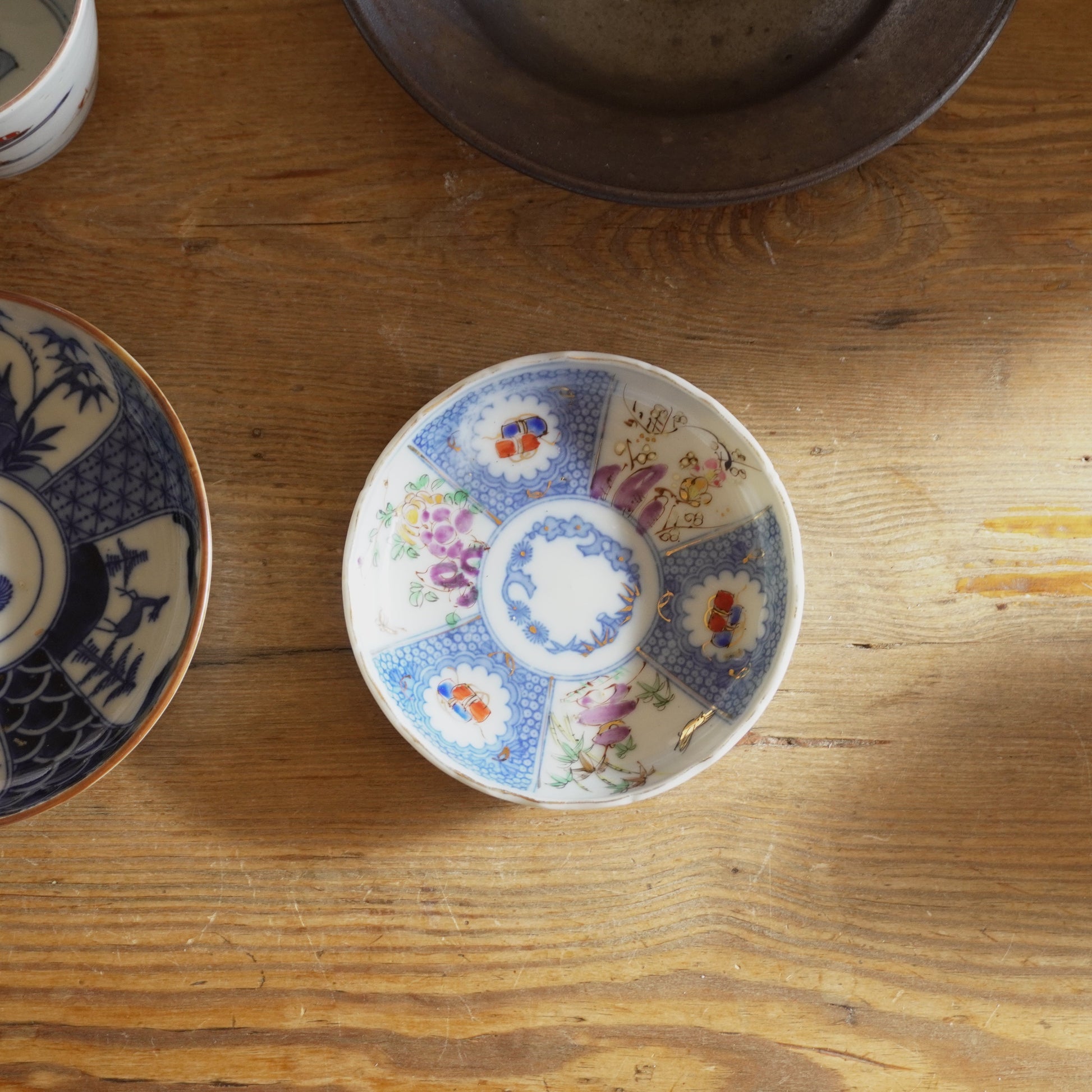 淡いブルーに金彩の小皿 - Kotto Shop