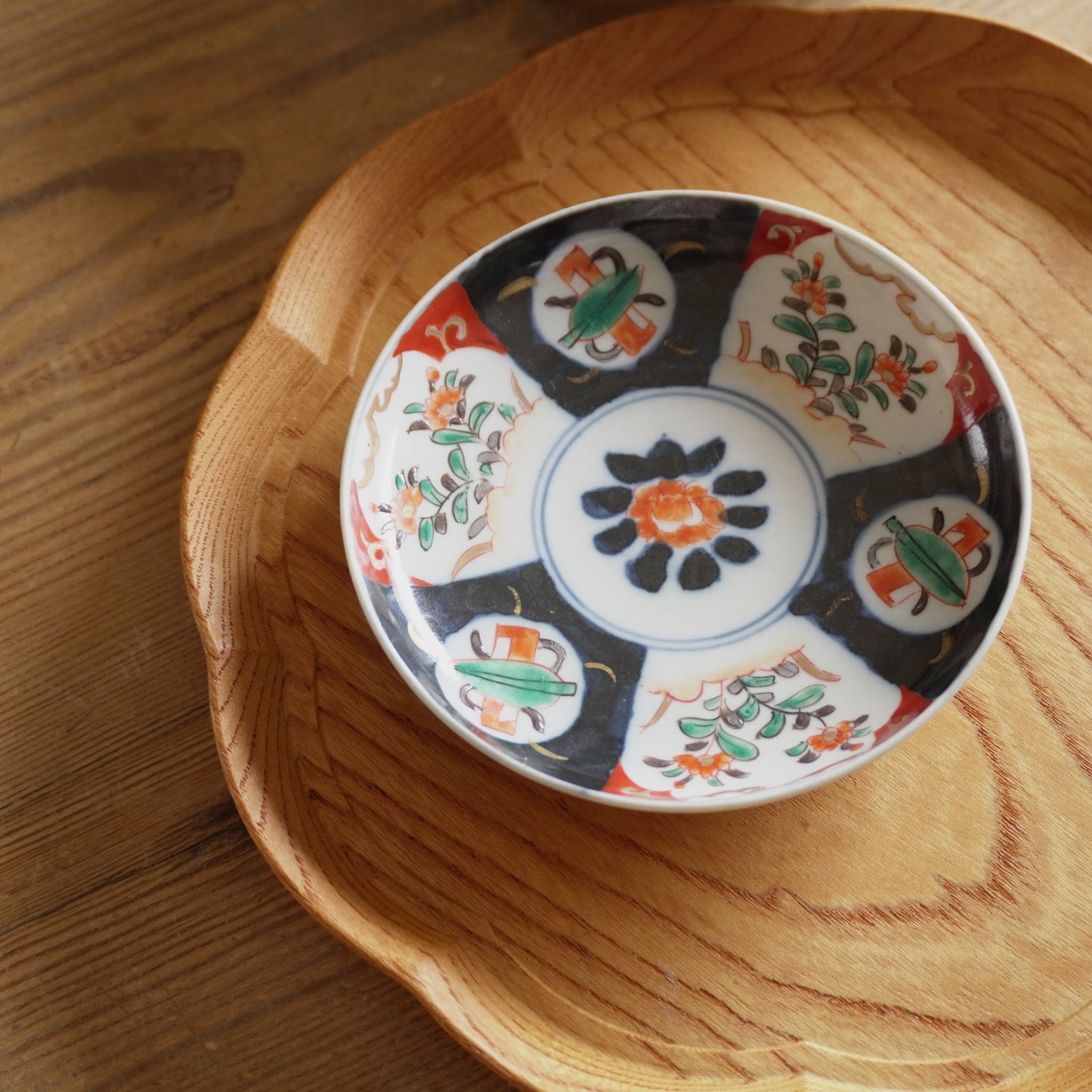 可愛らしい明治伊万里赤絵小皿 - Kotto Shop